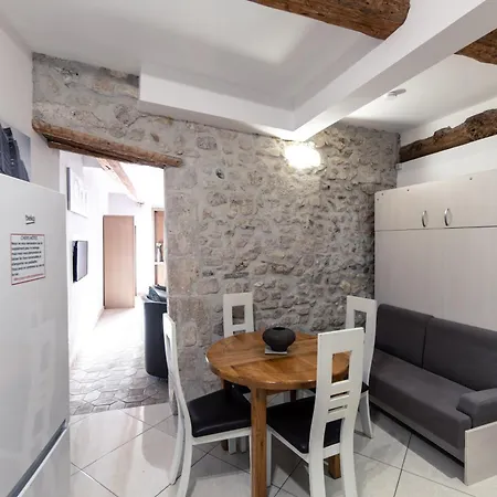 Du Couvent Des Carmes Apartment Narbonne
