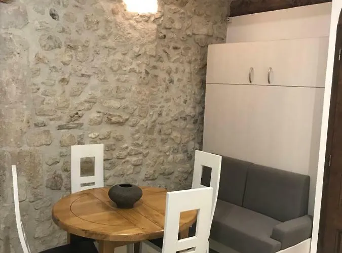 Du Couvent Des Carmes Apartment Narbonne